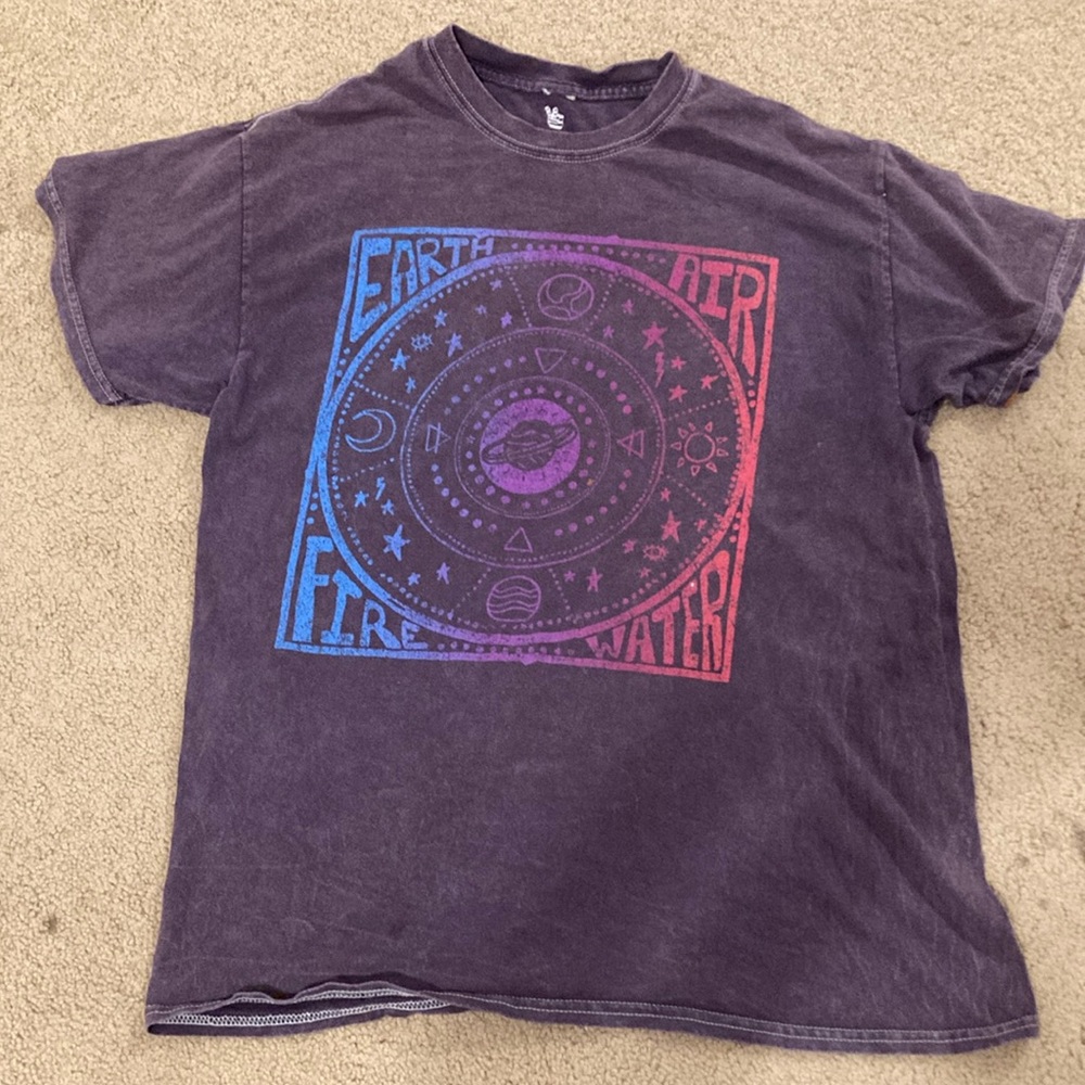 Forever 21 t-shirt